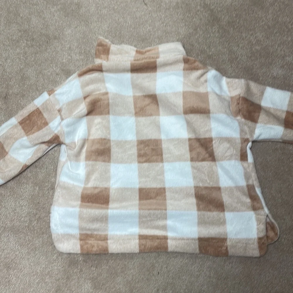 Fuzzy warm button jacket - Picture 2 of 2